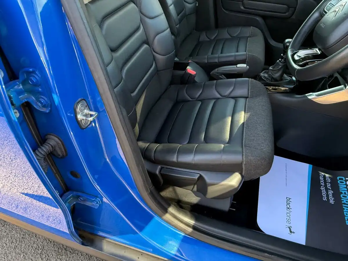 2022-citroen-c3-aircross-12-puretech-shine-plus-110ps-big-26