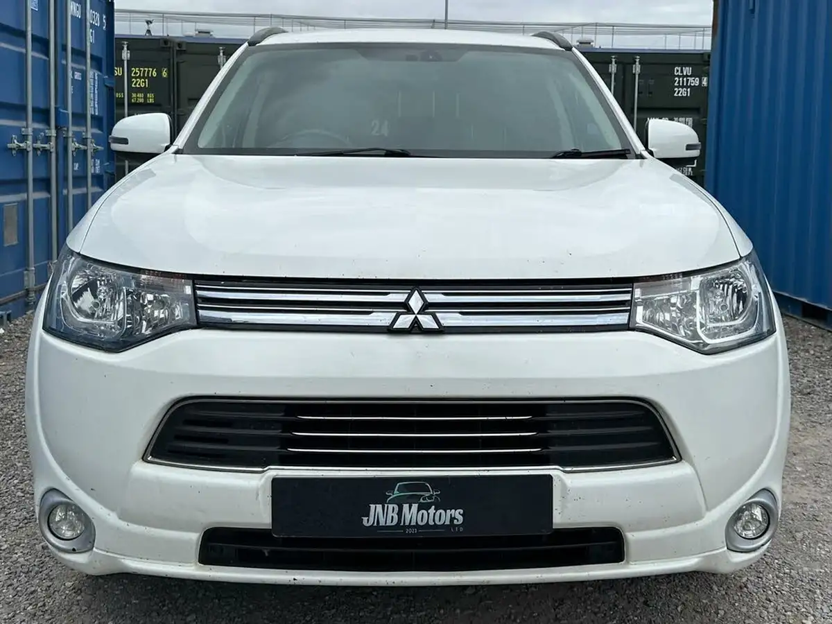2015-mitsubishi-outlander-20-gx3h-5st-big-3
