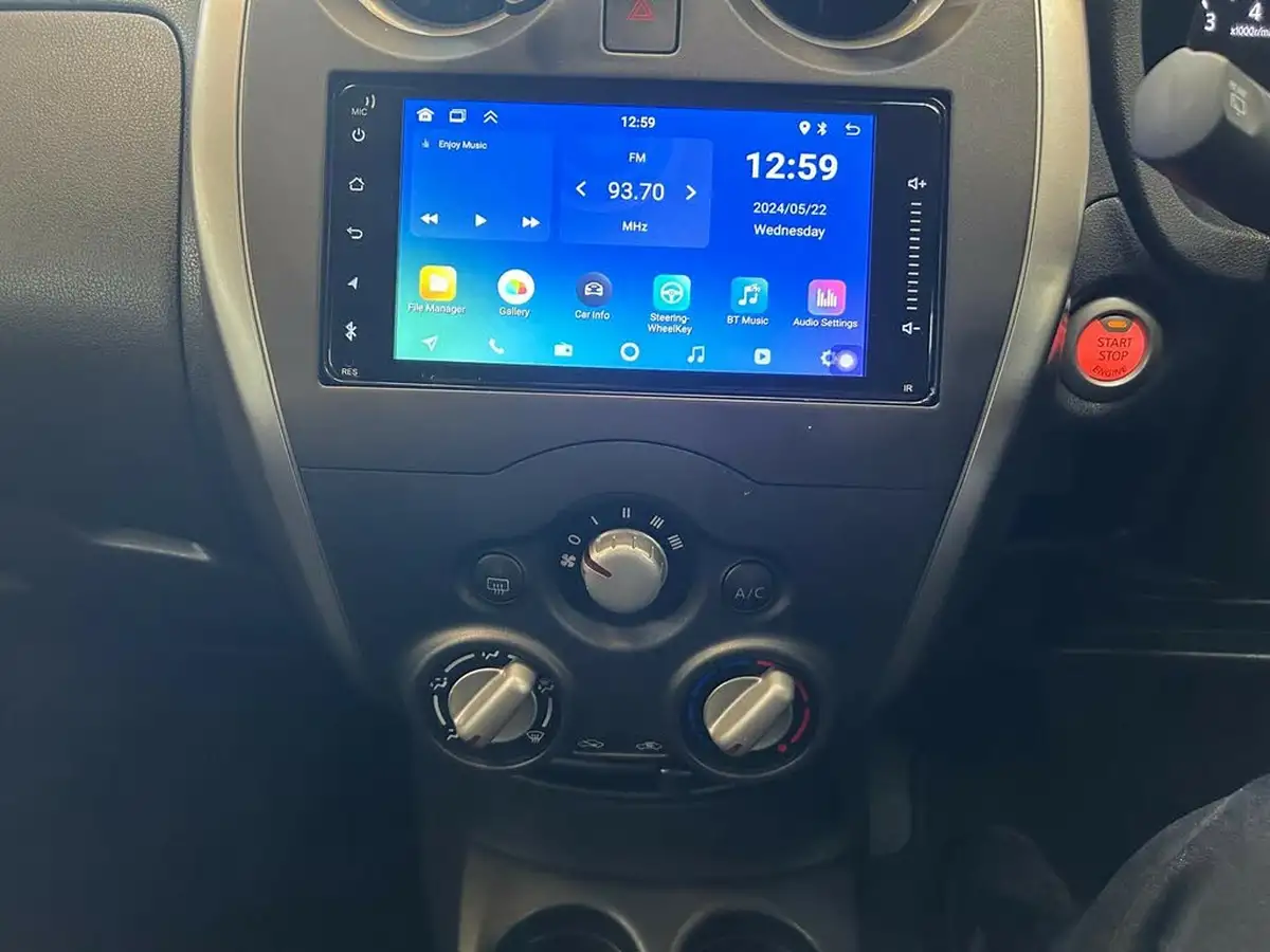 2014-nissan-note-big-18
