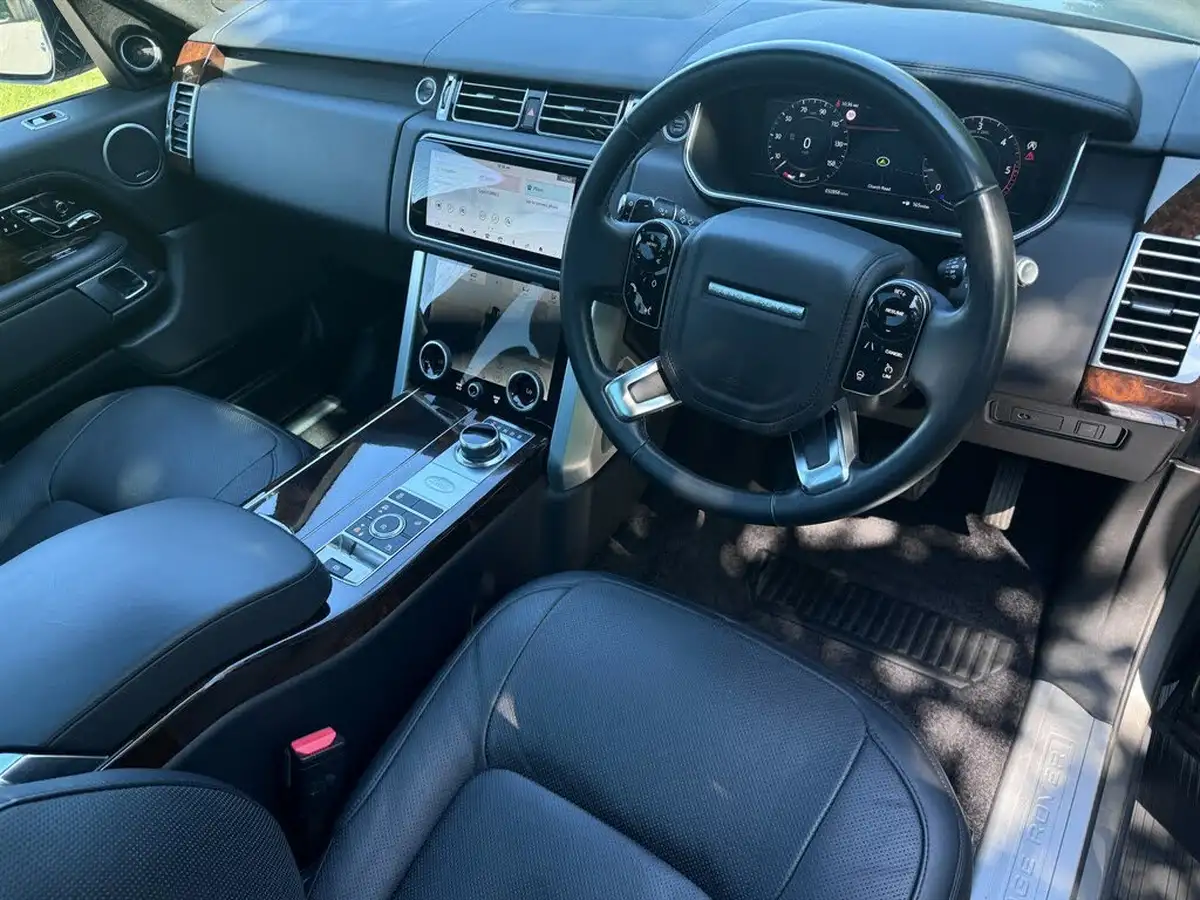 2021-land-rover-range-rover-30-sdv6-vogue-big-5