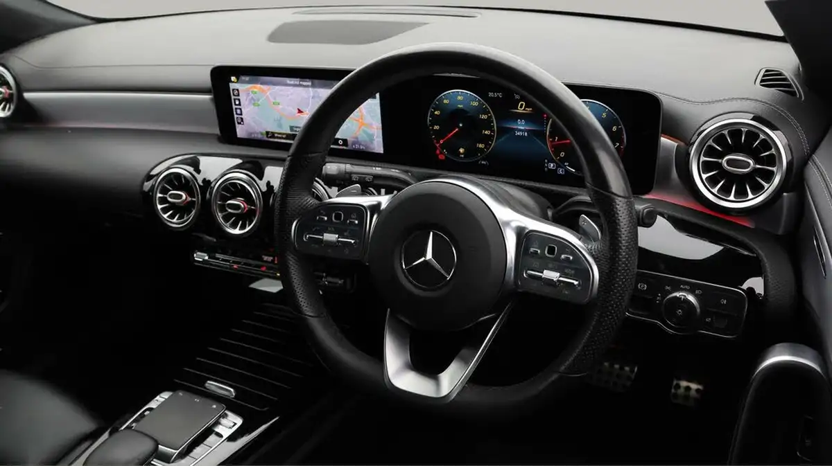 2020-mercedes-benz-cla-13-cla-200-amg-line-premium-shooting-brake-5d-7g-tronic-big-8