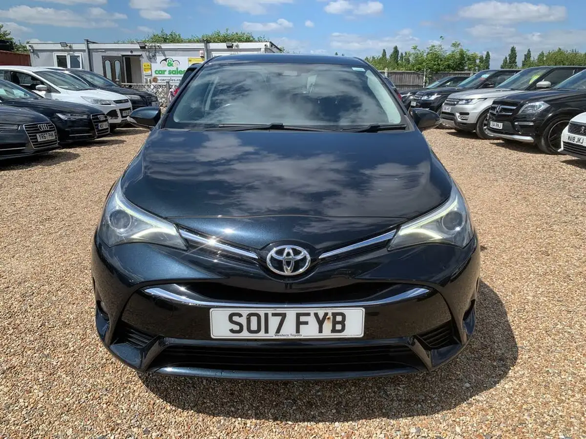 2017-toyota-avensis-20d-4d-business-edition-plus-saloon-4d-big-1