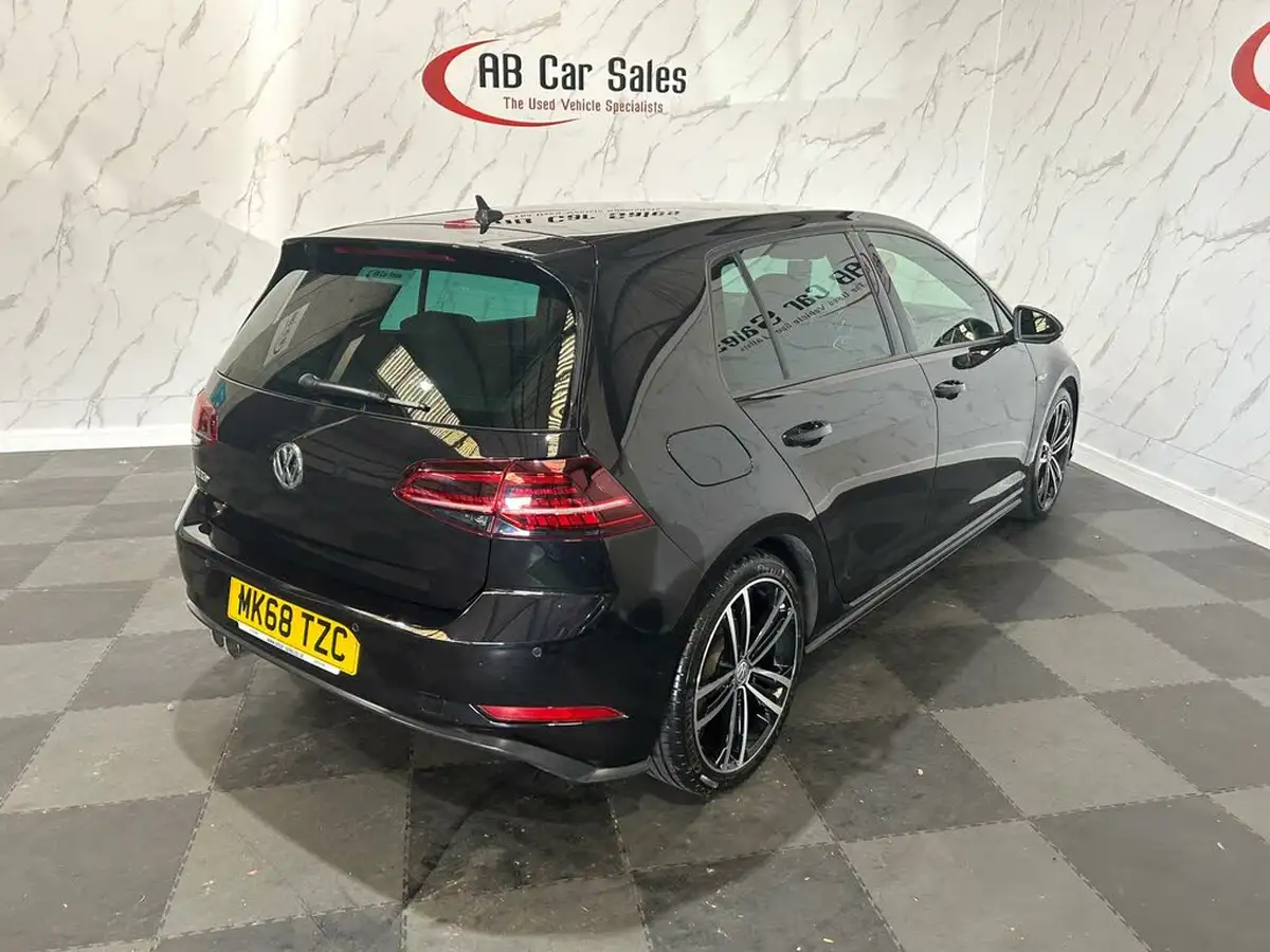 2018-volkswagen-golf-20tdi-gtd-hatchback-5d-dsg-big-7