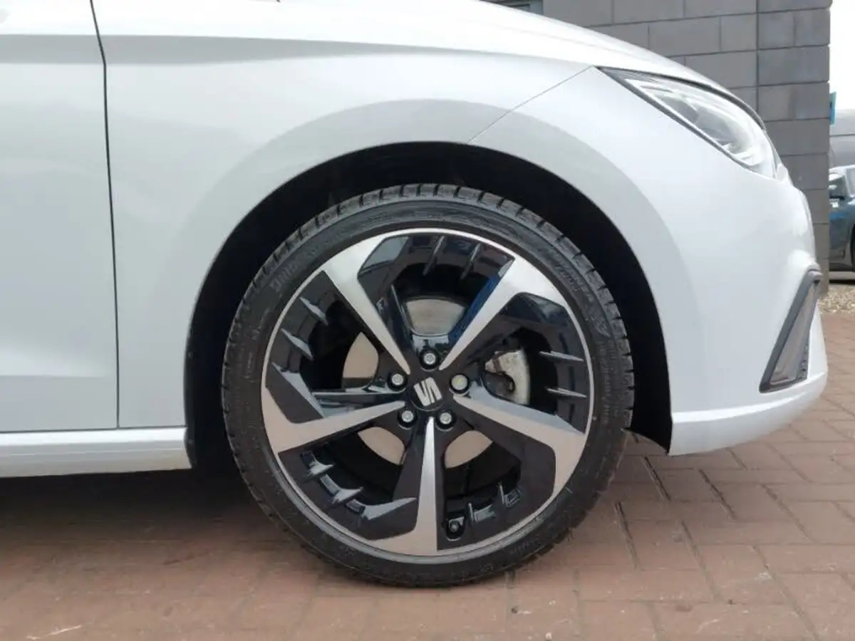 2024-seat-ibiza-10-tsi-fr-sport-115ps-big-13