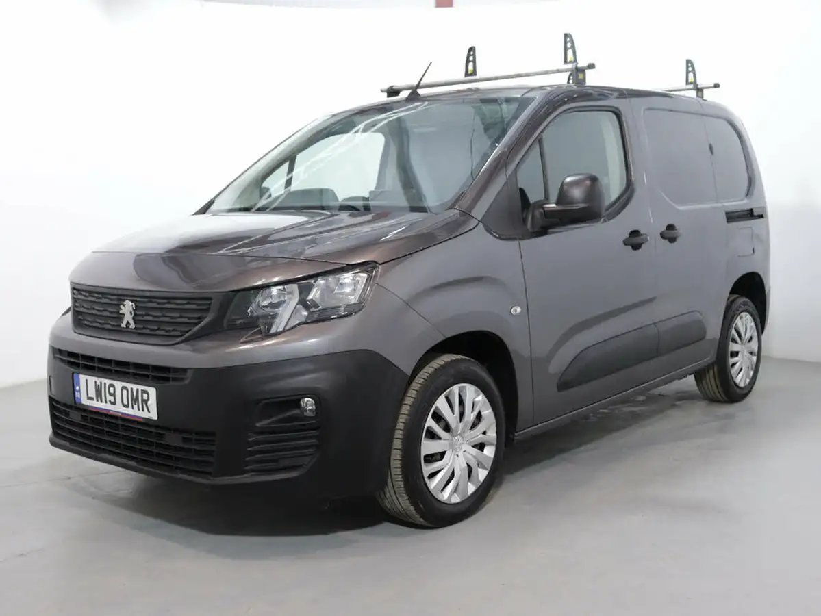 2019-peugeot-partner-16bluehdi-1000-professional-big-4