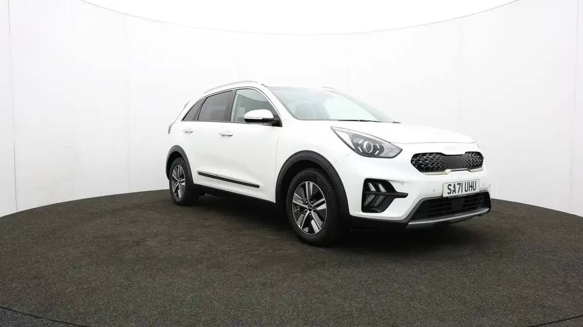2021-kia-niro-16-gdi-phev-3-42in-cluster-big-49