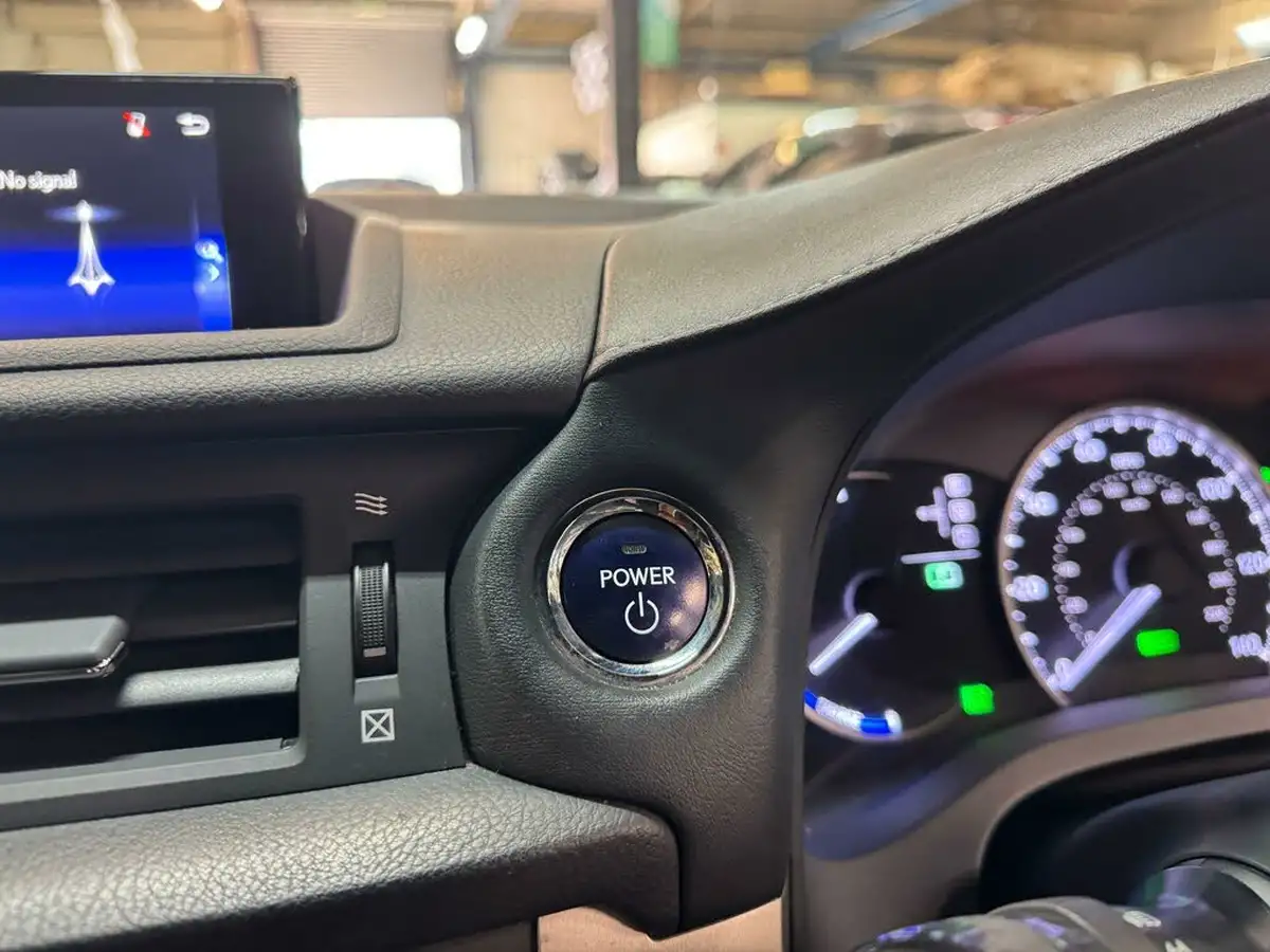 2015-lexus-ct-200h-18-f-sport-cvt-big-33