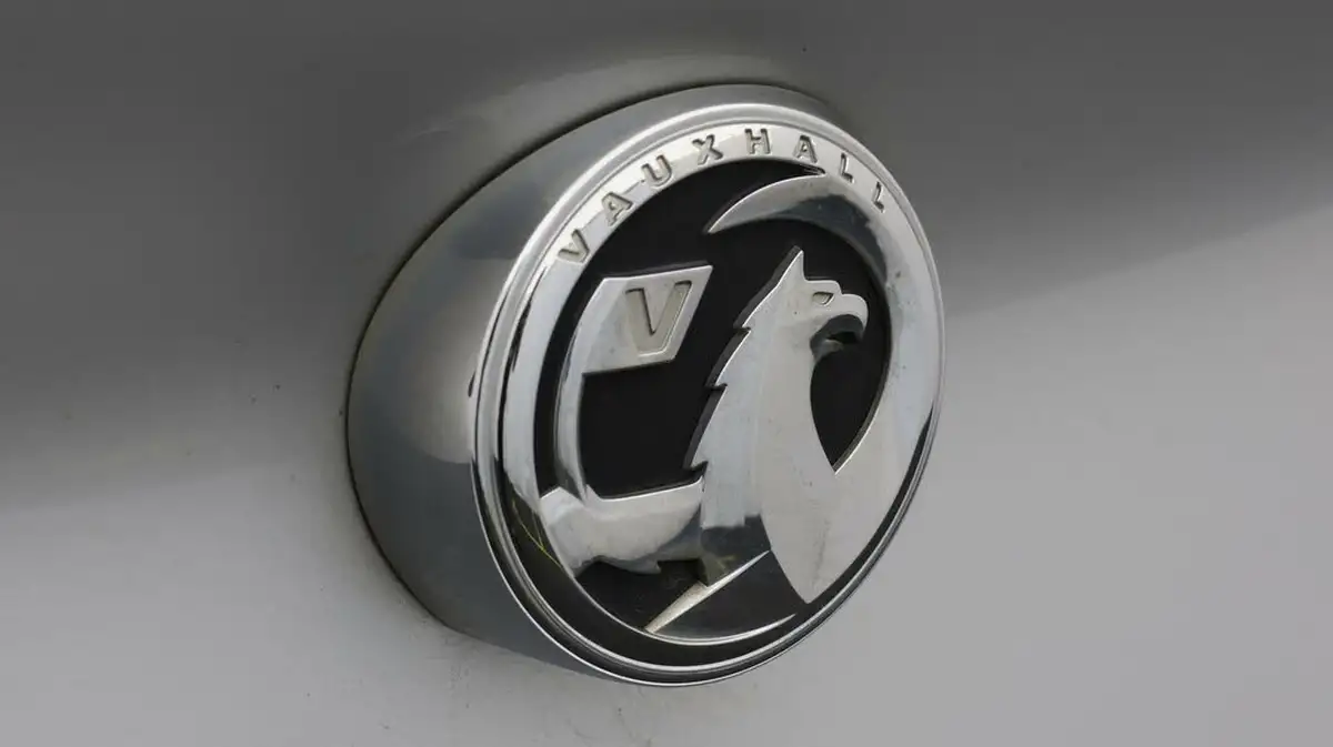 2020-vauxhall-astra-12-turbo-elite-nav-big-19