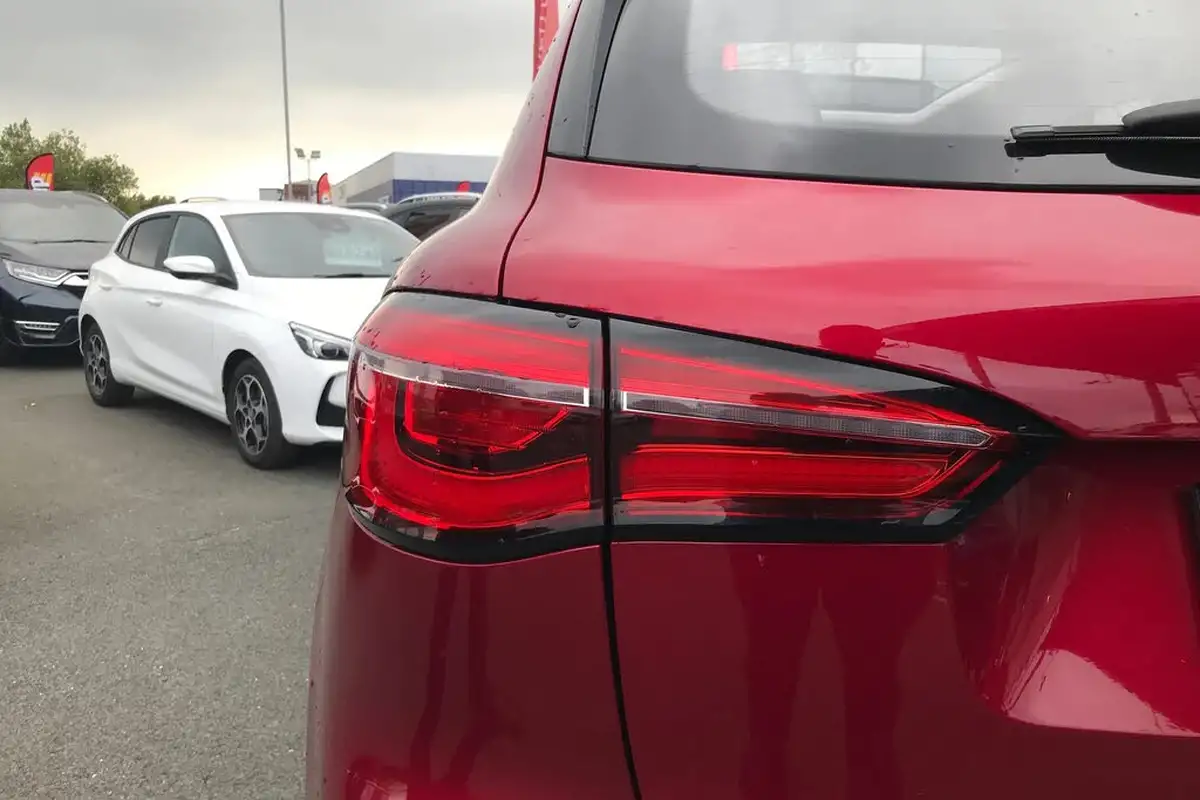 2021-mg-hs-15t-gdi-exclusive-258ps-plug-in-hybrid-auto-big-27