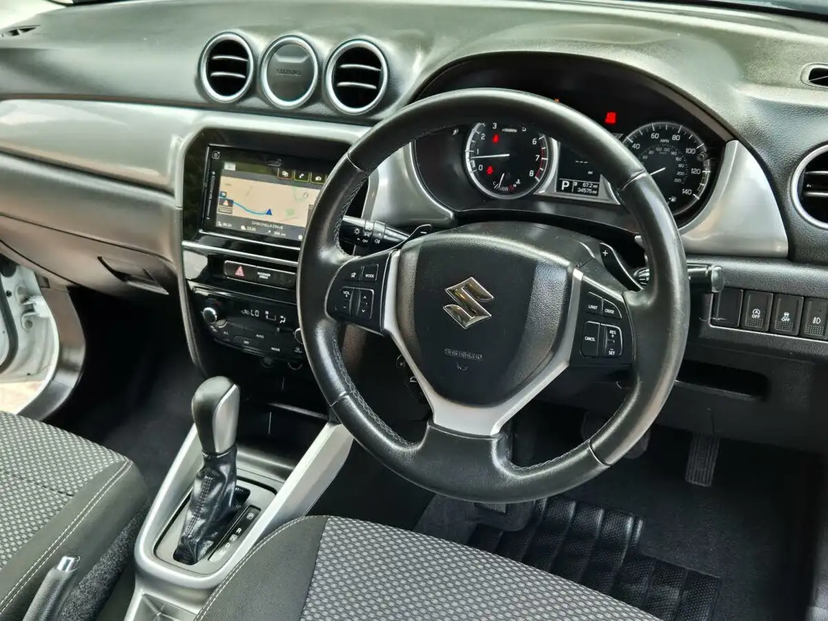2017-suzuki-vitara-16-sz-t-auto-big-30
