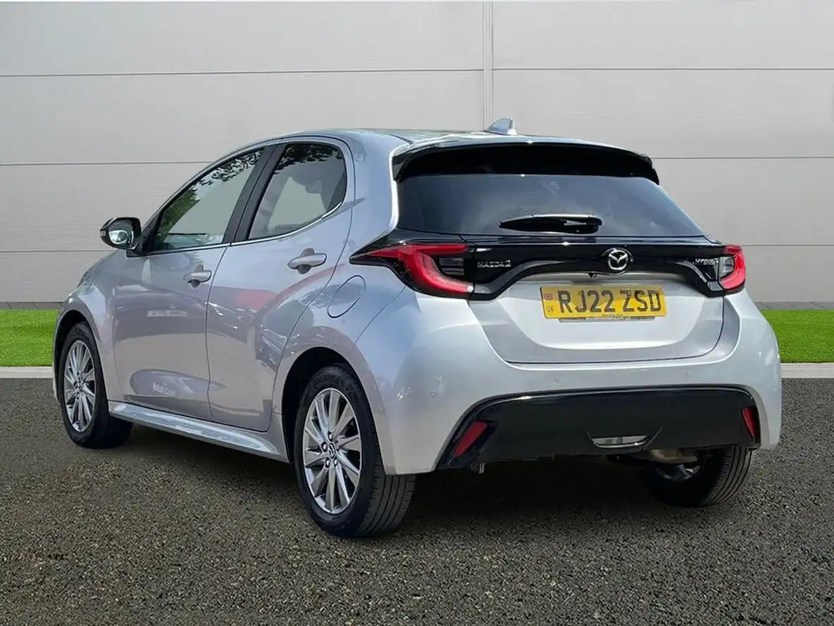2022-mazda-mazda2-15-select-big-4