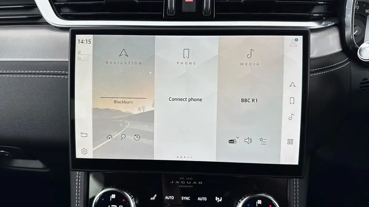 2021-jaguar-f-pace-20-d200-r-dynamic-s-mhev-big-11