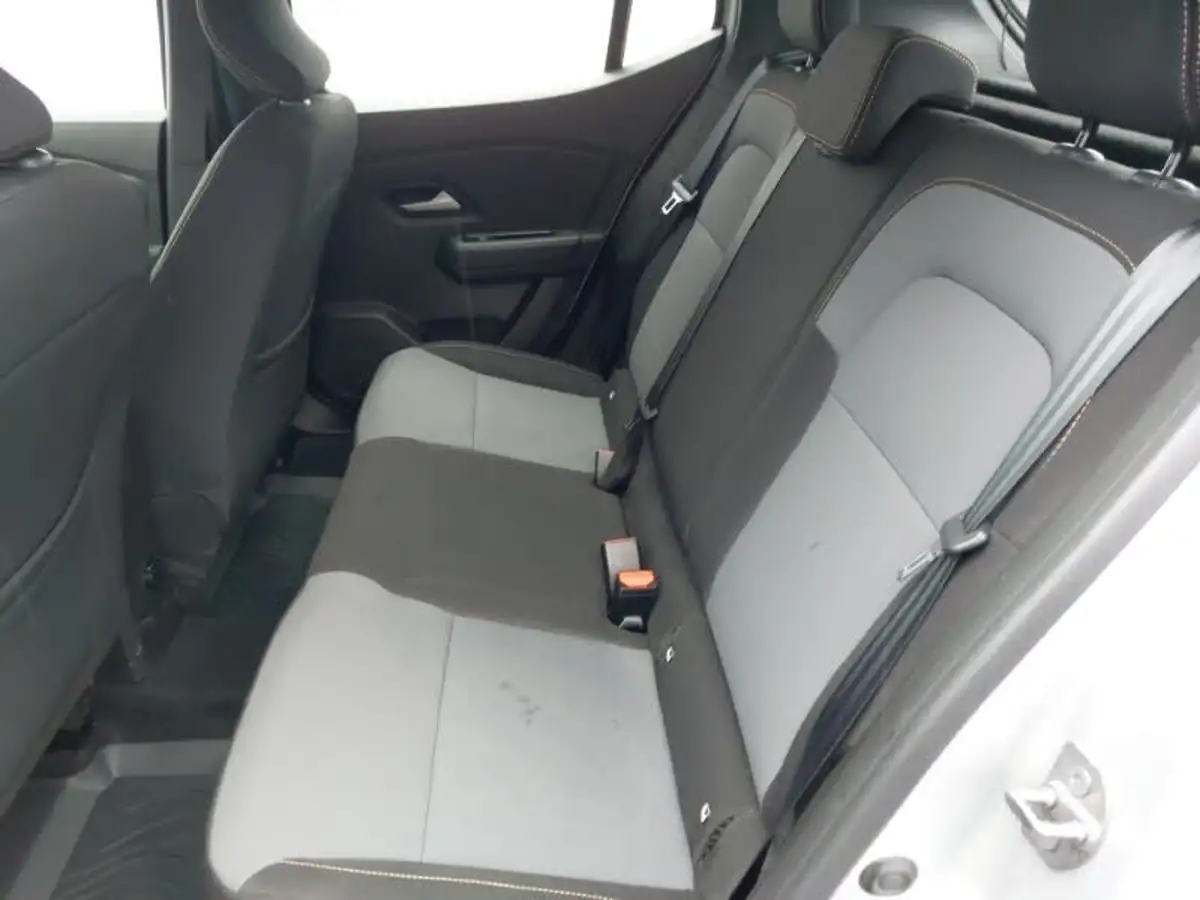 2023-dacia-sandero-stepway-10-tce-essential-90bhp-big-5