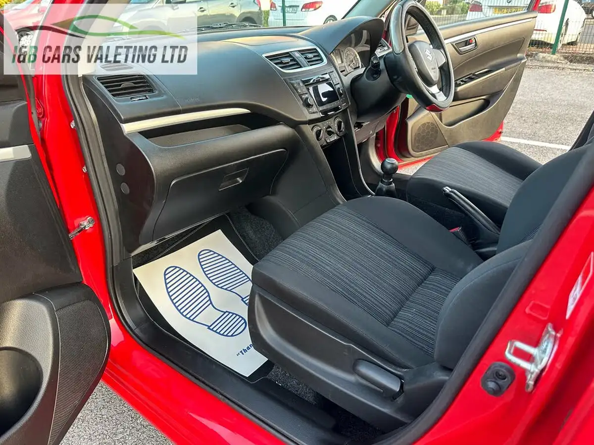 2015-suzuki-swift-12-sz2-5d-big-17
