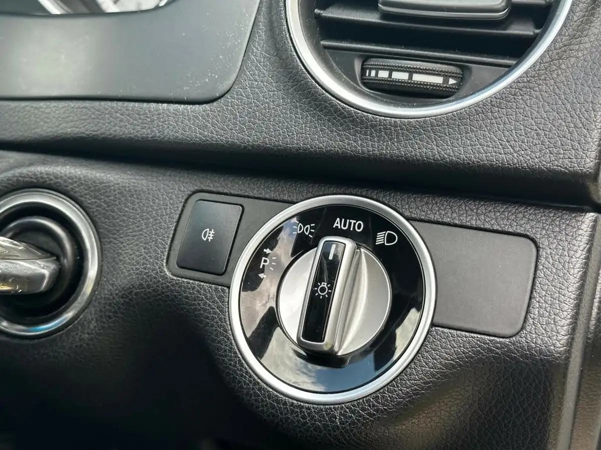 2014-mercedes-benz-c-class-21cdi-c220-cdi-amg-sport-edition-premium-plus-cdi-coupe-2d-7g-tronic-plus-big-26