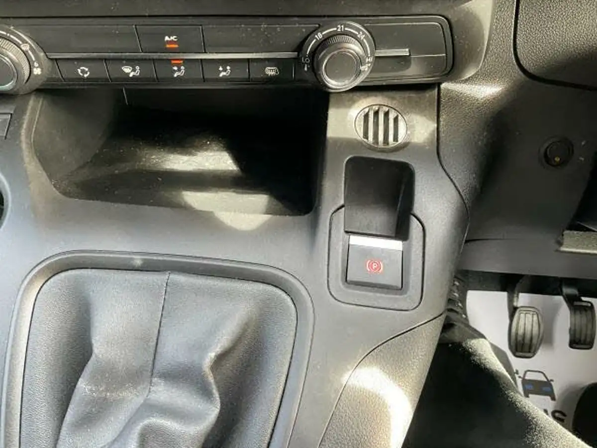 2022-peugeot-partner-15-bluehdi-1000-professional-premium-100pseu6d-big-22