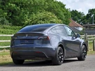 2022-tesla-model-y-e-long-range-small-7