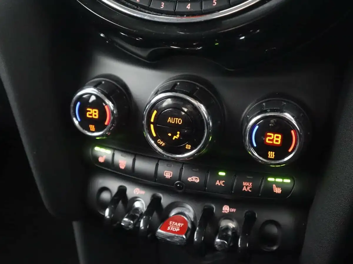 2019-mini-cooper-15-cooper-classic-hatchback-5d-big-30