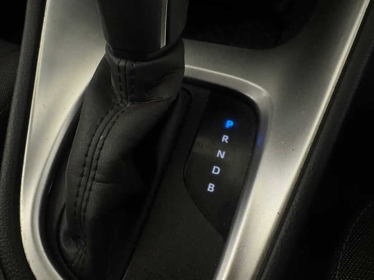 2022-toyota-yaris-15-vvt-i-design-big-8