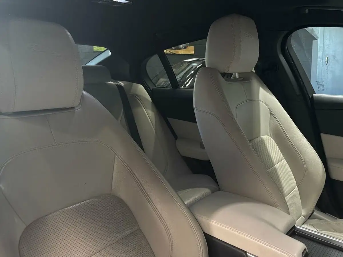 2020-jaguar-xe-20d-r-dynamic-s-big-18