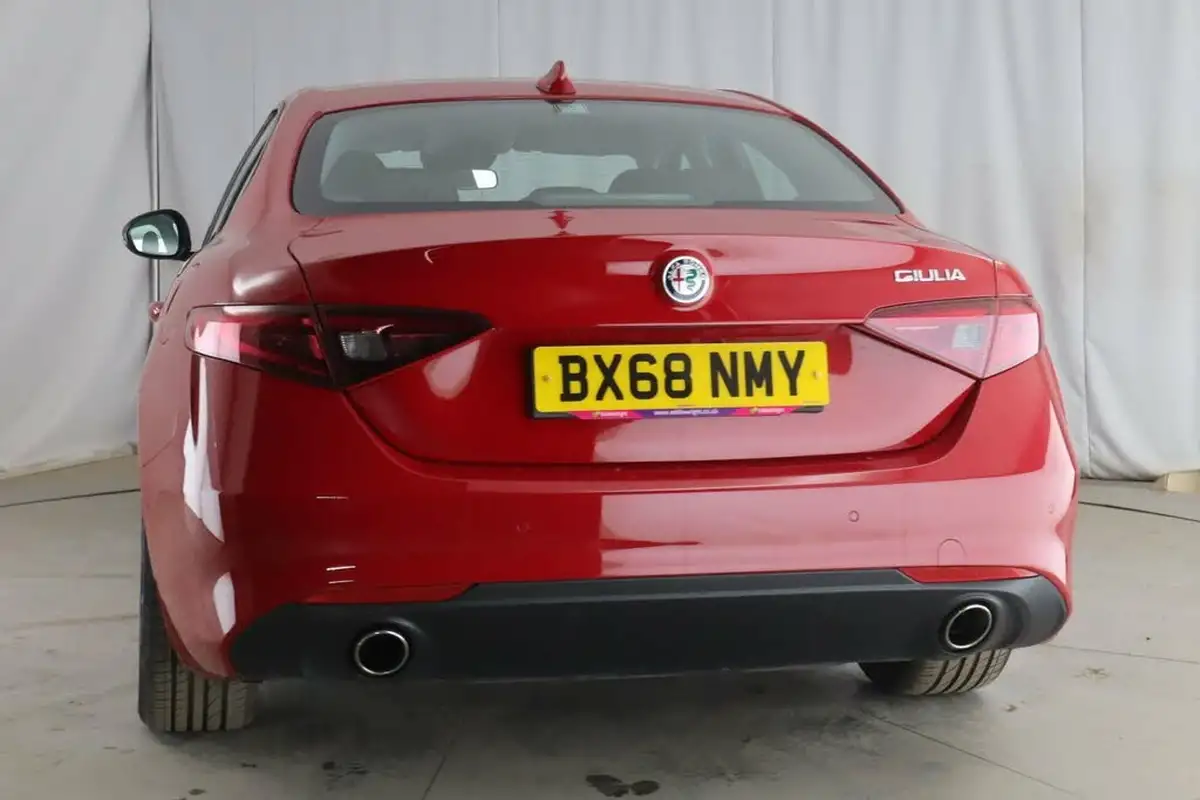 2018-alfa-romeo-giulia-22td-super-177bhp-big-6