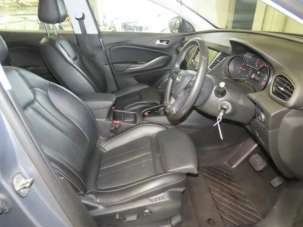 2020-vauxhall-crossland-x-12-elite-nav-130ps-turbo-auto-big-8