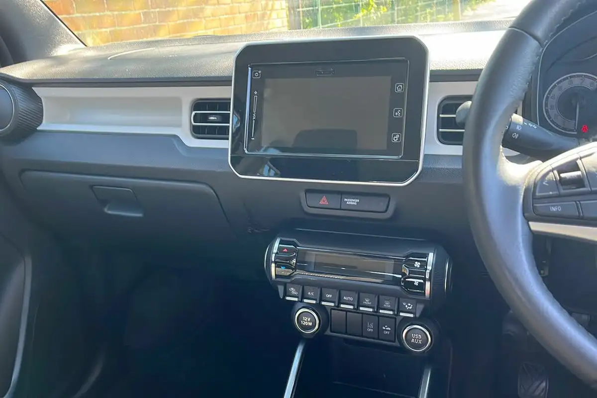 2022-suzuki-ignis-12-dualjet-sz5-big-39
