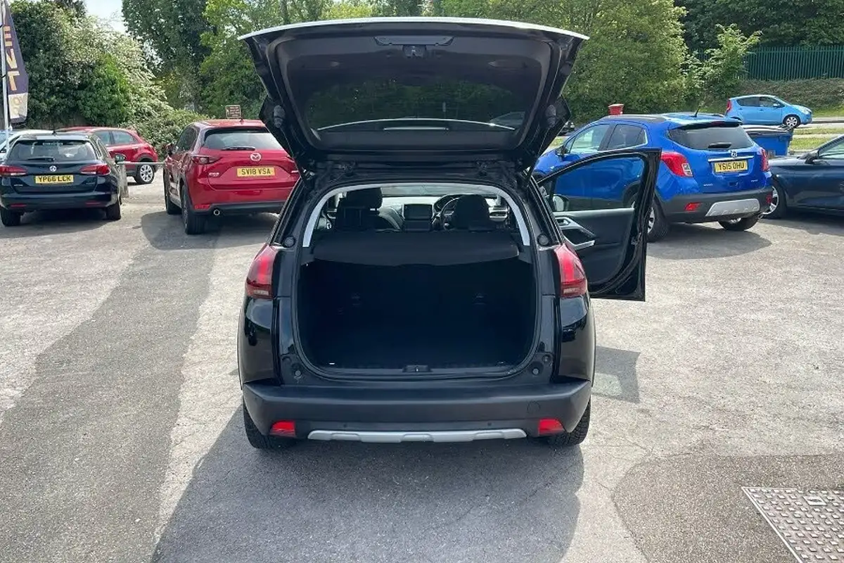 2019-peugeot-2008-suv-12-puretech-allure-premium-82bhp-big-30