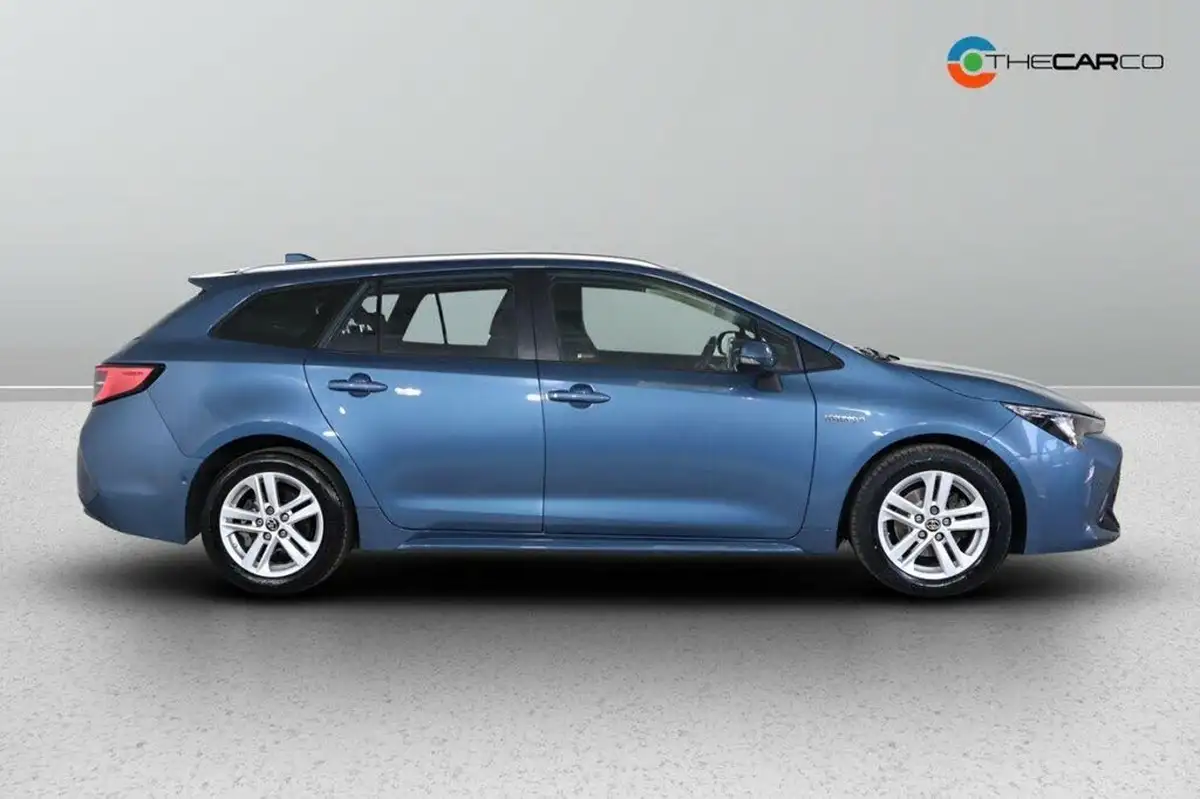 2021-toyota-corolla-18-vvt-i-icon-tech-spare-wheel-touring-sports-5d-big-9