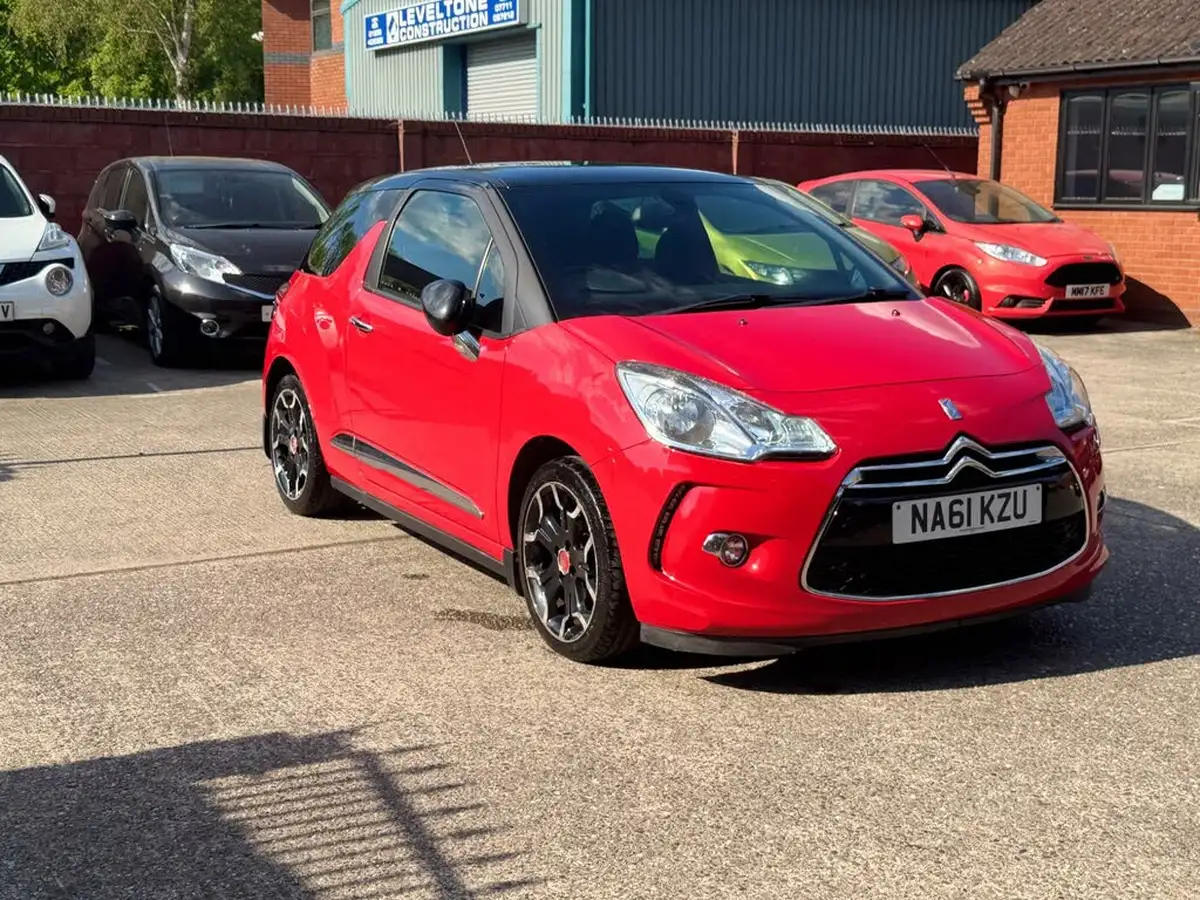 2011-citroen-ds3-16-dstyle-plus-big-19