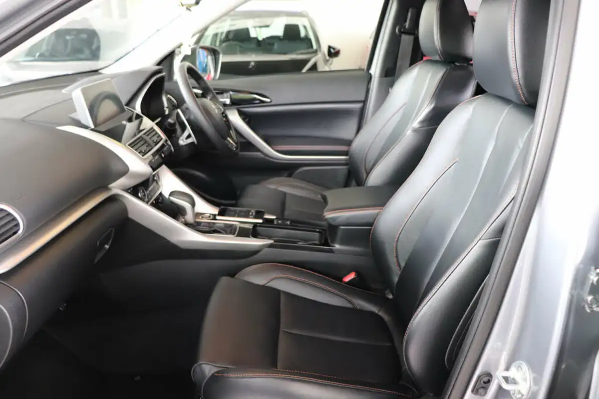 2018-mitsubishi-eclipse-cross-15-4-auto-big-46