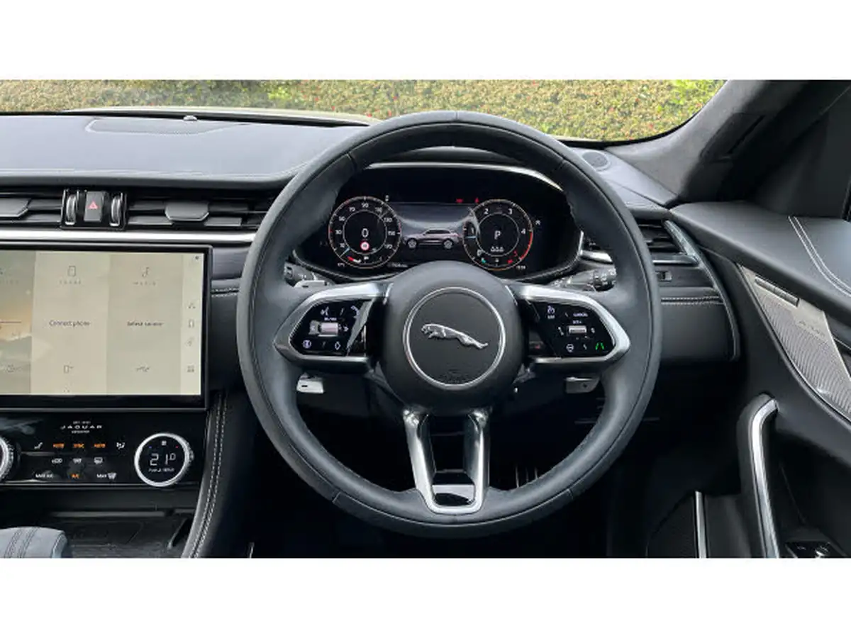 2024-jaguar-f-pace-20-d200-r-dynamic-hse-black-big-14