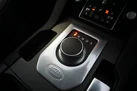2016-land-rover-discovery-4-30-sd-v6-hse-small-35