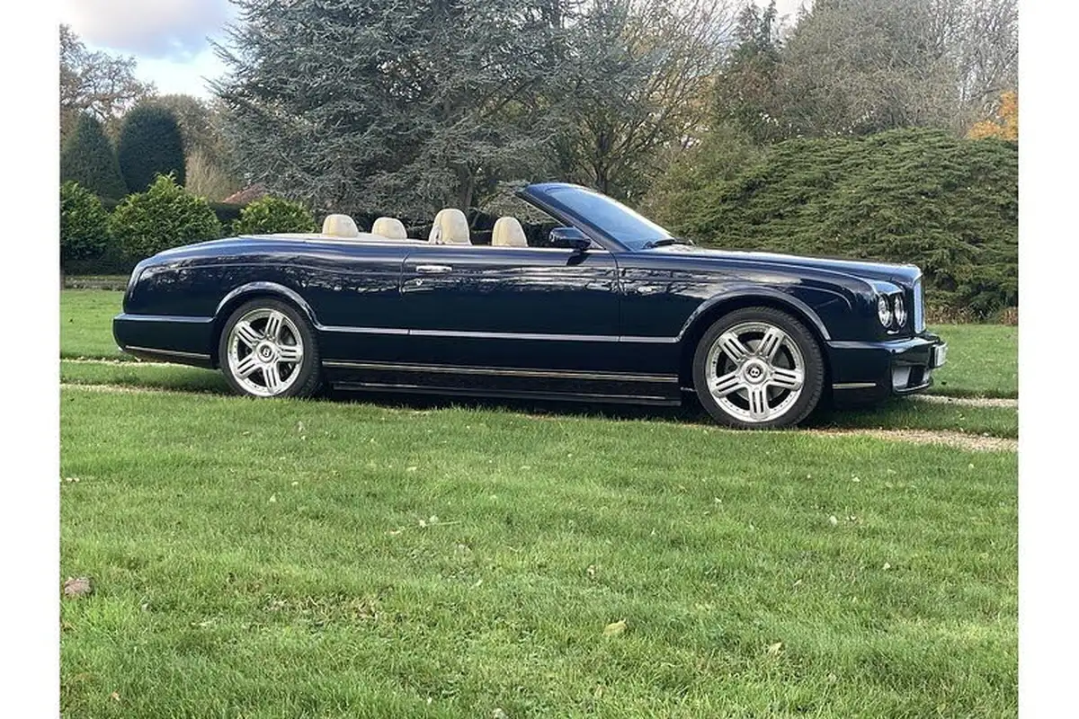 2006-bentley-azure-68-big-4