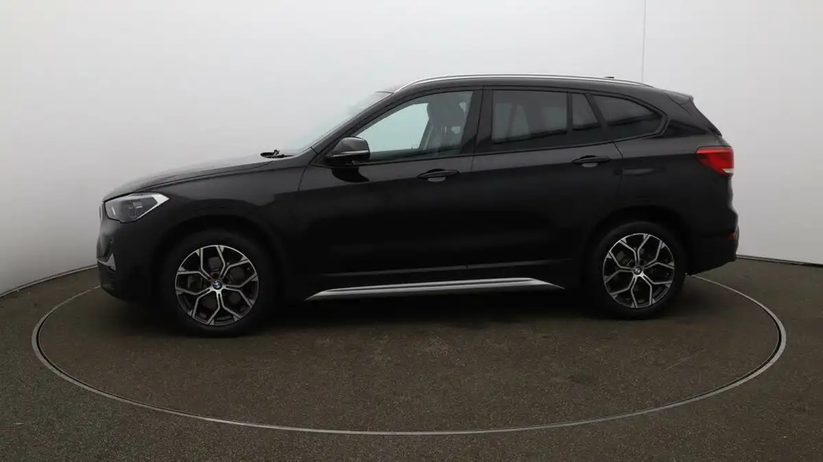 2022-bmw-x1-20-xdrive20i-xline-big-56