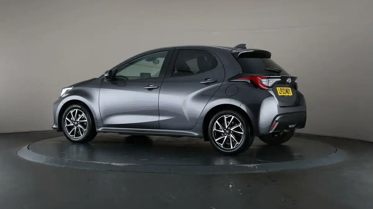 2023-toyota-yaris-15-vvt-i-design-big-67