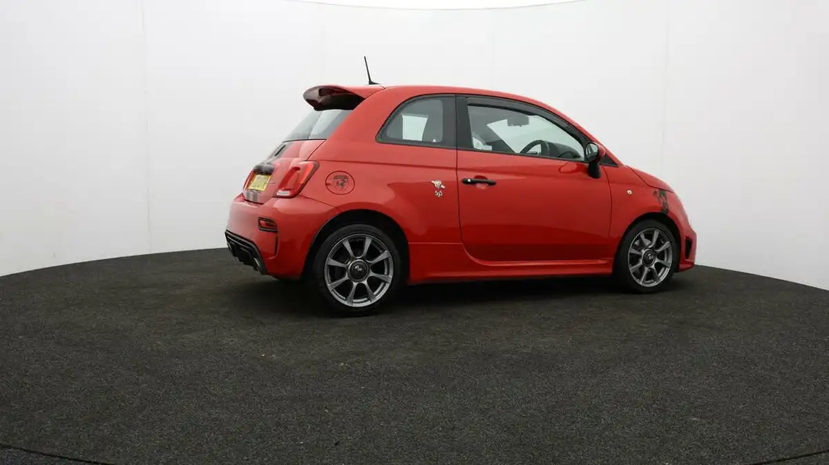 2020-abarth-595-14-tjet-big-33