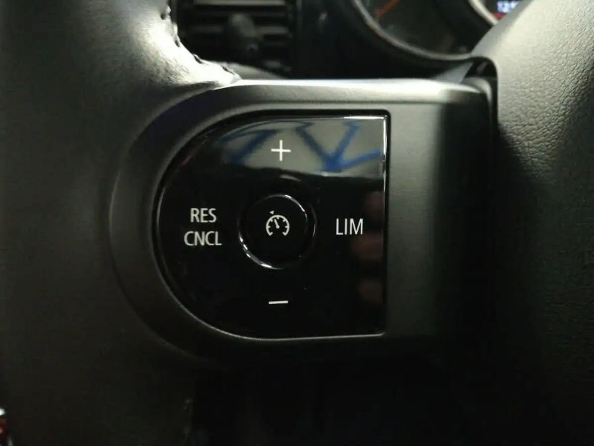2022-mini-cooper-15-cooper-classic-hatchback-3d-auto-big-12