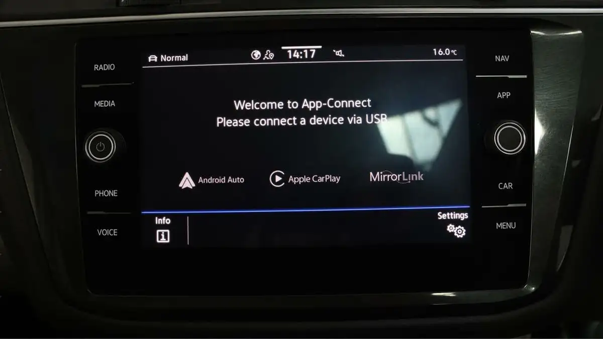 2022-volkswagen-tiguan-15-tsi-elegance-big-23
