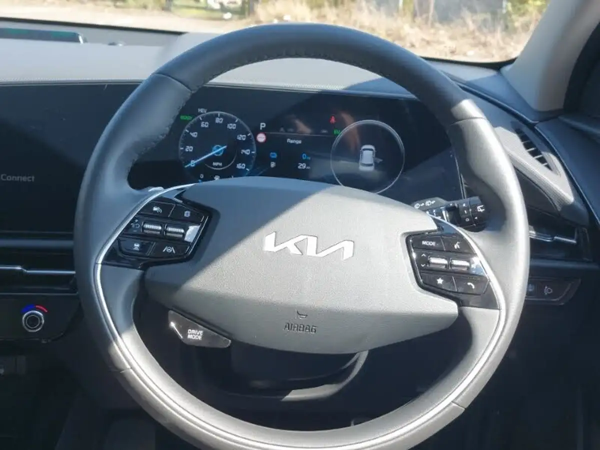 2024-kia-niro-16-gdi-4-168bhp-phev-111kwh-big-6