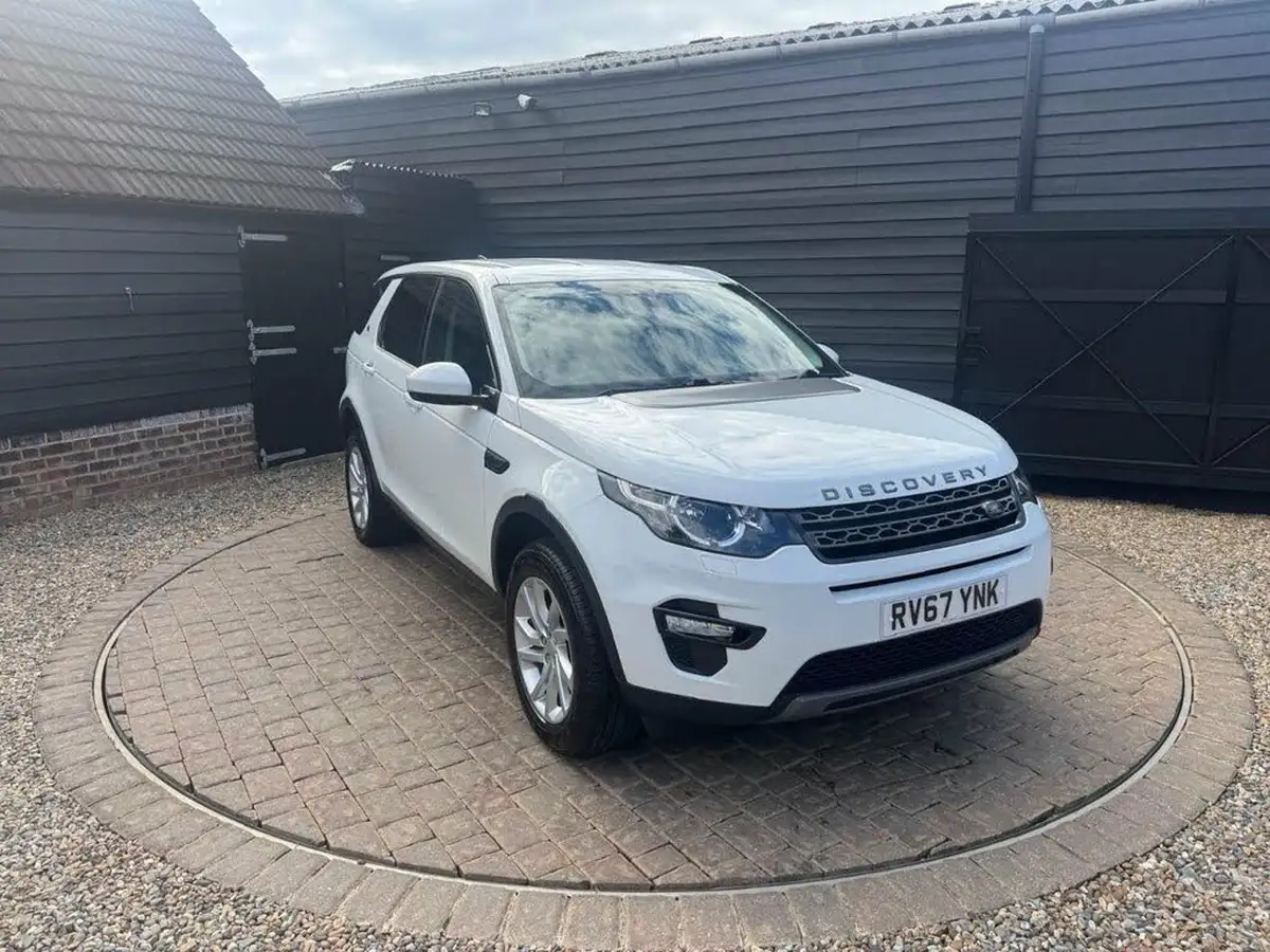 2017-land-rover-discovery-sport-20td4-se-tech-182ps-suv-auto-big-31