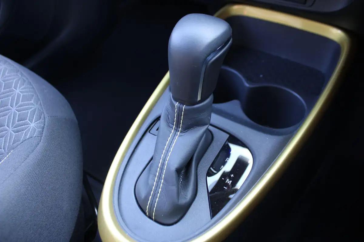 2023-toyota-aygo-x-10-vvt-i-edge-cvt-big-28