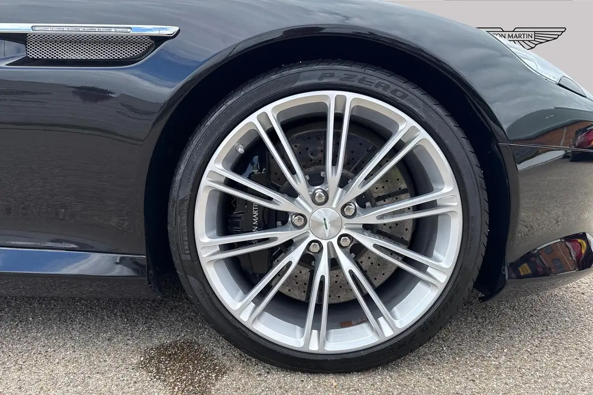 2015-aston-martin-db9-59-volante-big-3