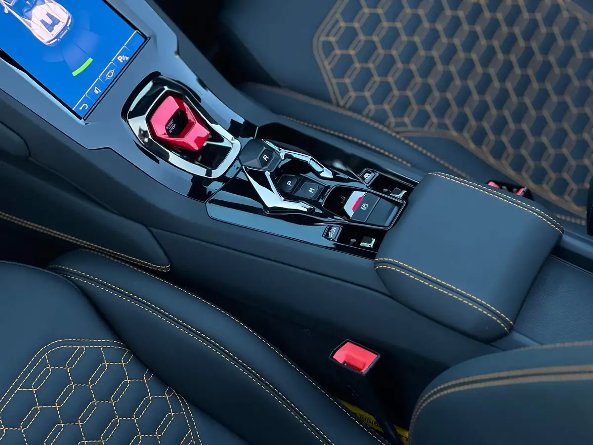 2023-lamborghini-huracan-52-evo-big-31