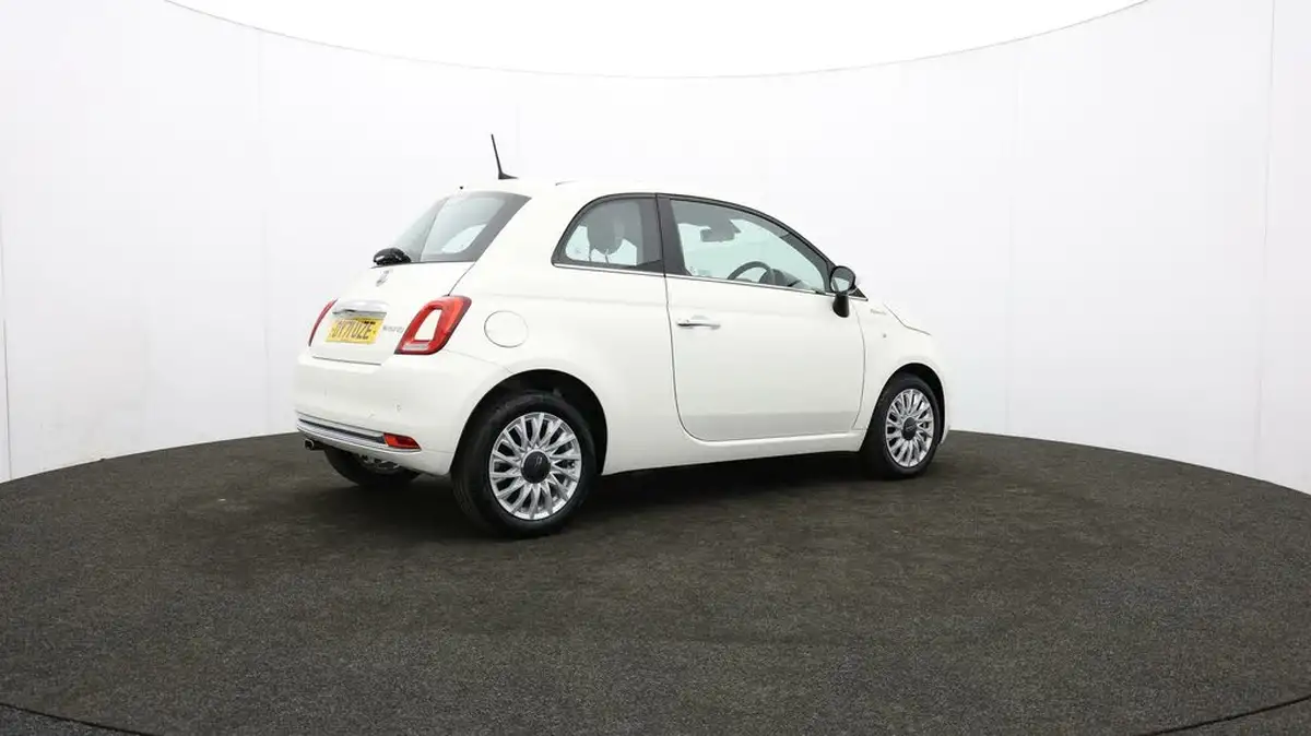 2021-fiat-500-10-dolcevita-big-33