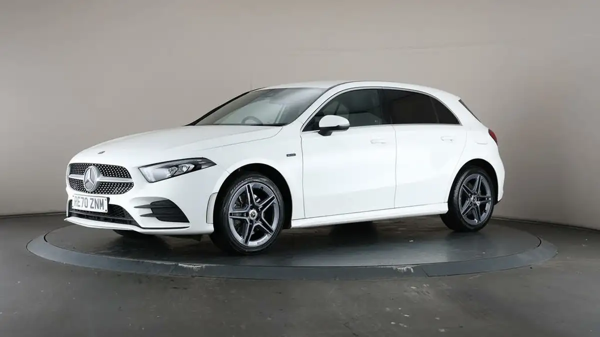 2020-mercedes-benz-a-class-13-a250e-amg-line-hatchback-5d-big-40