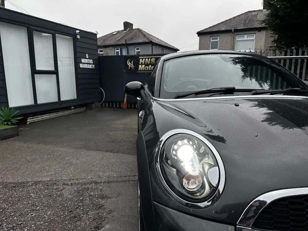 2013-mini-coupe-16-cooper-auto-big-12