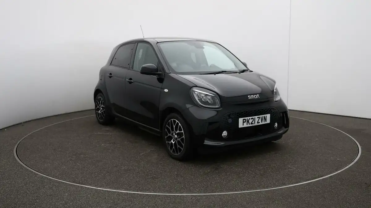2021-smart-forfour-eq-exclusive-big-41