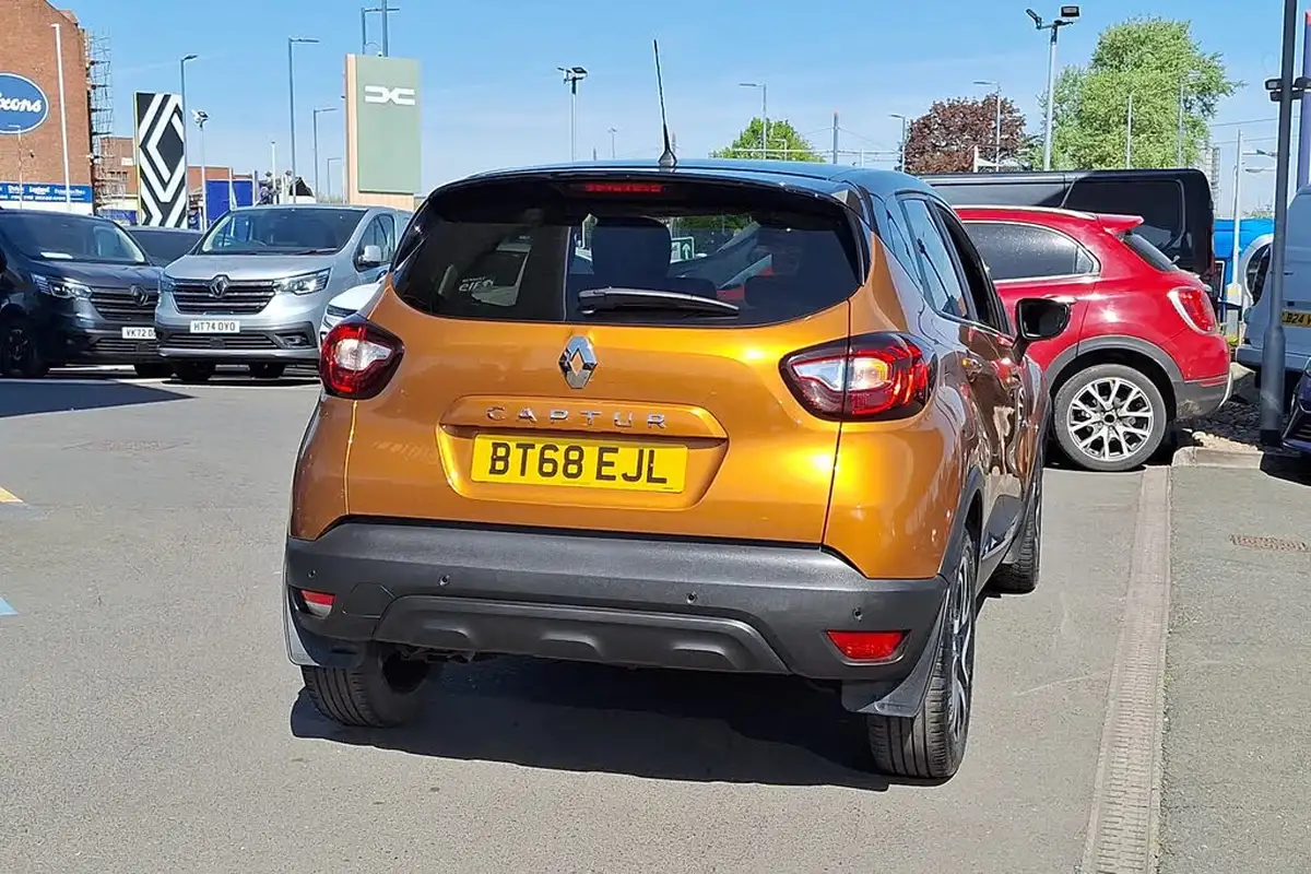 2018-renault-captur-15dci-iconic-big-22