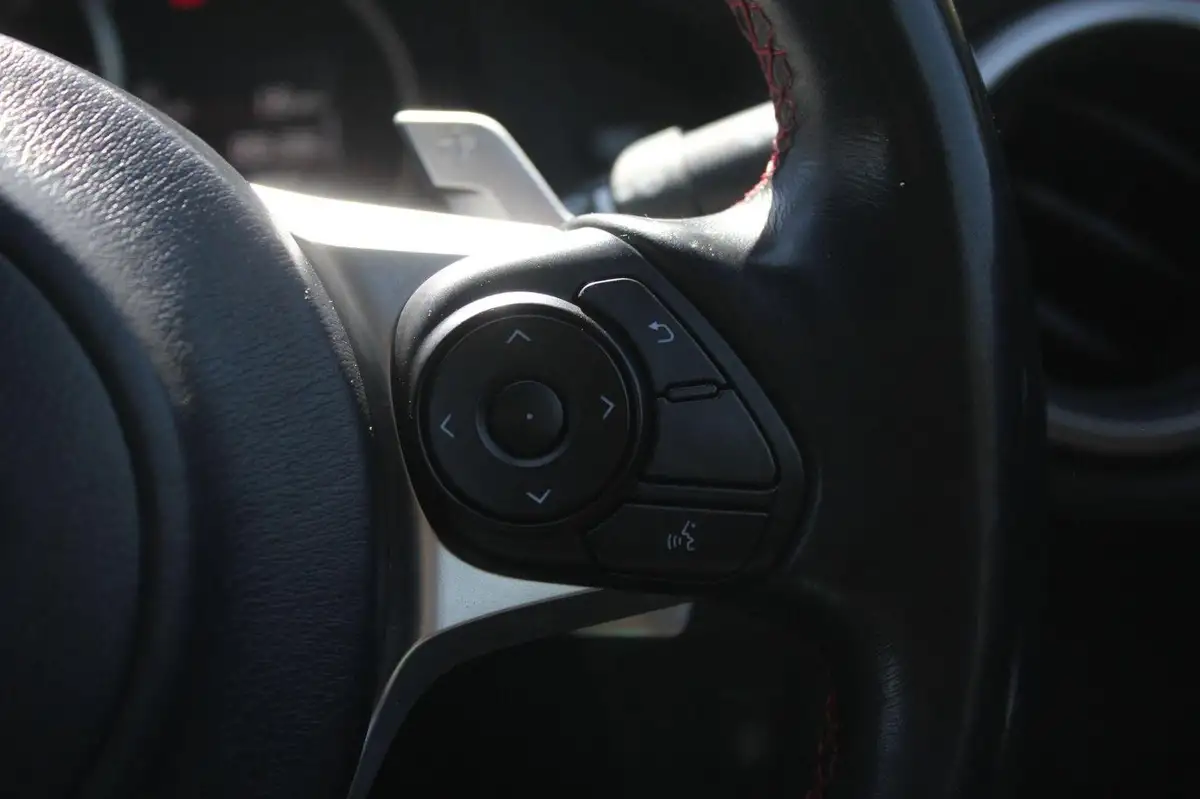2018-subaru-brz-20i-se-lux-auto-big-10